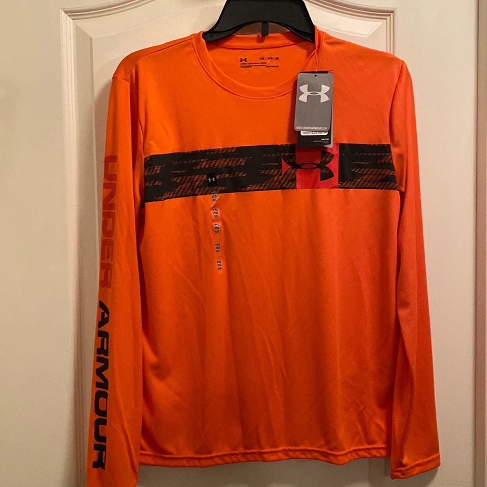 Under armour shirt